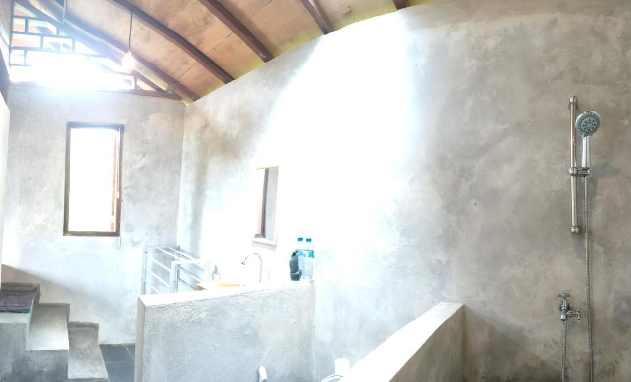 Uma D'Nyuh Homestay Singaraja Exteriör bild
