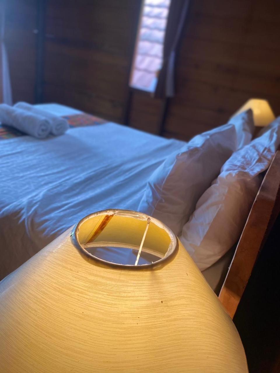 Uma D'Nyuh Homestay Singaraja Exteriör bild