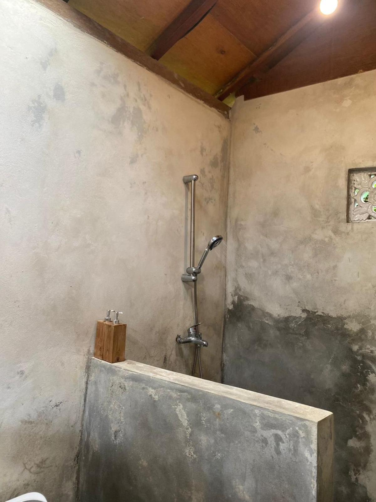 Uma D'Nyuh Homestay Singaraja Exteriör bild
